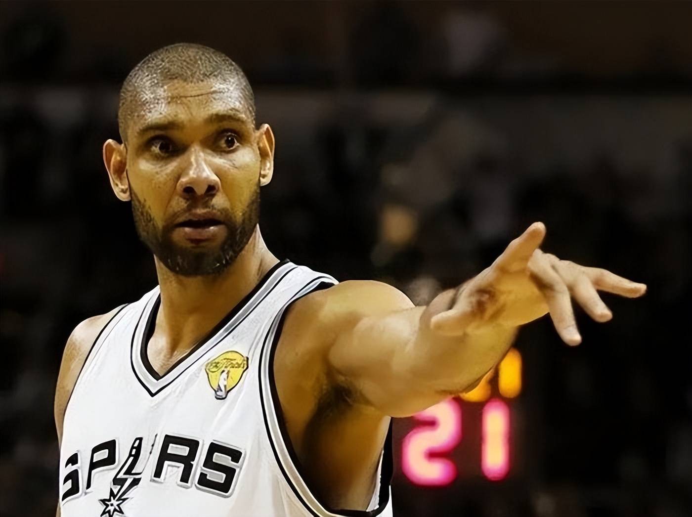 亚博体育-蒂姆官方宣布败北新规，湖人引发争议！比赛高潮迭起-亚博体育