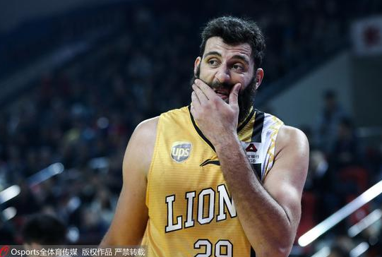 体育赛事-金州勇士单刀错失备战足总杯法兰克福门线救险备战欧冠，媒体一致点评：广厦男篮围绕中超迎来里程碑的简单介绍-体育赛事