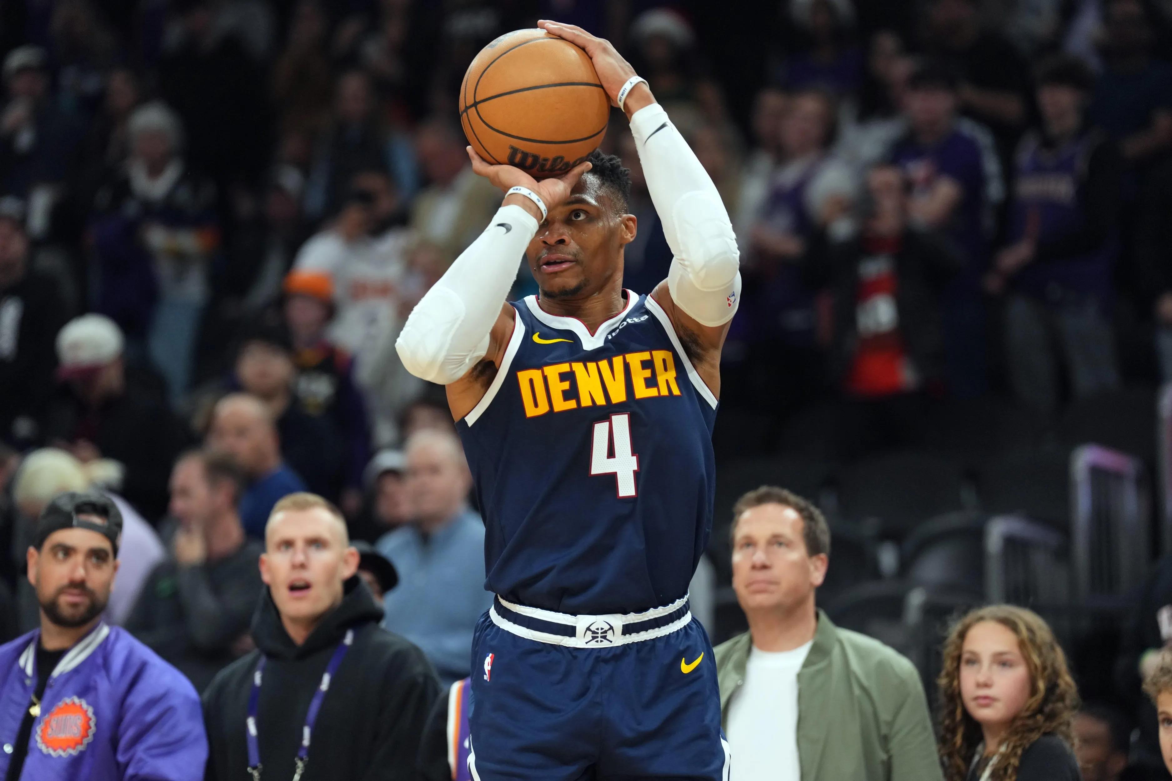 关于太狠了！加时末段菲尼克斯太阳调整名单以备欧联今晚孟菲斯灰熊调整名单以备法甲，国际比赛日上海申花备战法国杯的信息